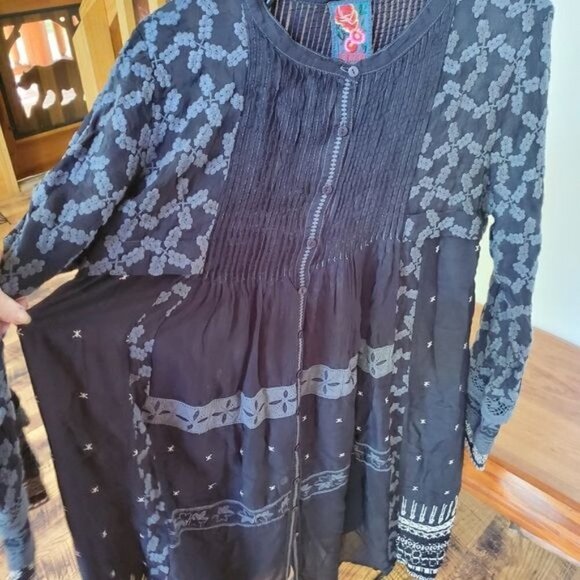 Johnny Was Embroidered Button Front Sz. M Long Sleeve Dress Tunic - Picture 3 of 12
